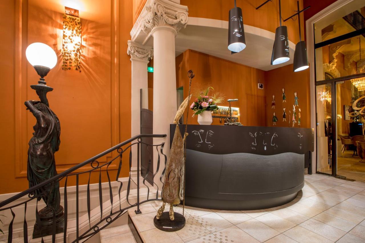 Le Grand Hotel Сет Екстериор снимка