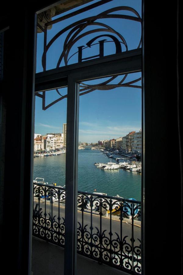Le Grand Hotel Сет Екстериор снимка